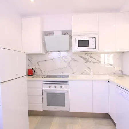 1094 Modern Duplex Penthouse On The *