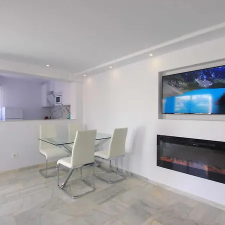 1094 Modern Duplex Penthouse On The Apartamento Marbella