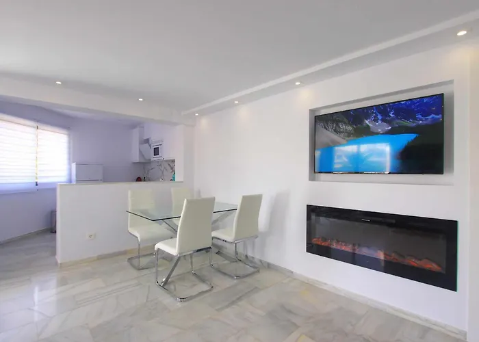 1094 Modern Duplex Penthouse On The Apartamento Marbella