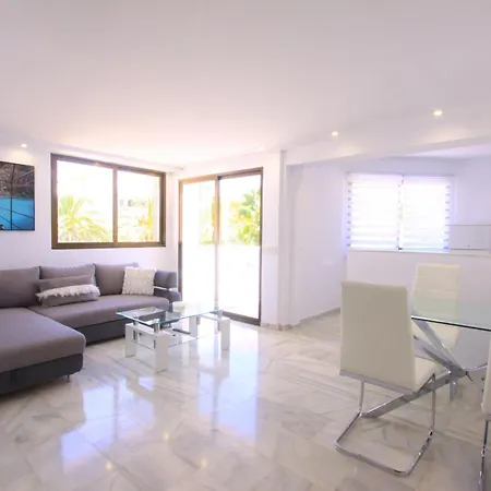 1094 Modern Duplex Penthouse On The Appartamento Marbella
